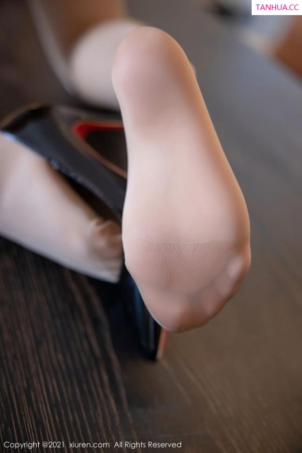 谢芷馨  [XiuRen]高清写真图 2021.03.24 No.3240 Cherry绯月樱第57张图片